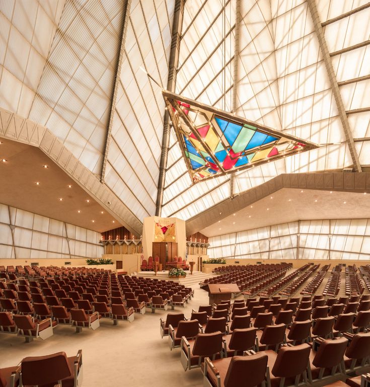 This Frank Lloyd Wright–Designed Synagogue Celebrates Its 60th Anniversary With Major Art Commission